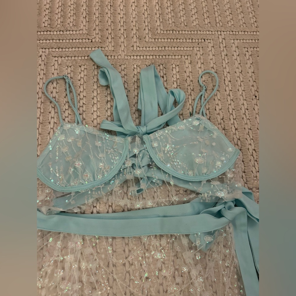 Lucy in the Sky Women’s S Blue White Festival Inspired Sequined Bra & Skirt Set - Picture 2 of 13